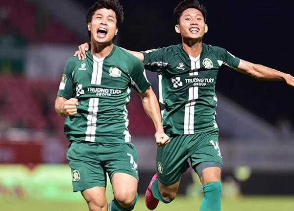 'Nguyễn Xuân Son không bằng Công Phượng'