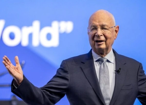 Ông Klaus Schwab rút khỏi vị trí Chủ tịch Hội đồng quản trị WEF