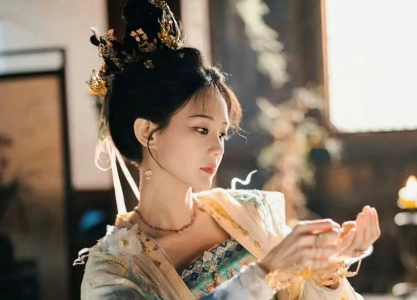 Phim Trung Quốc gây sốc vì dàn cast đẹp chấn động từ diễn viên tới outfit: Nhan sắc lung linh ngắm đã con mắt