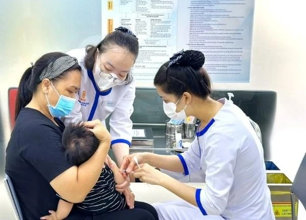 Sởi lan rộng tại Hà Nội, nhóm trên 10 tuổi chiếm tỷ lệ mắc cao nhất