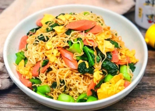 Cách xào mỳ của người Trung Quốc, đảm bảo dai ngon, không vón cục