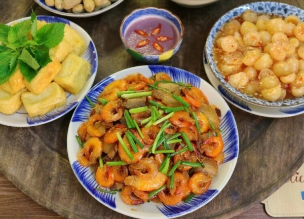 Hôm nay nấu gì: Bữa cơm đậm chất mùa hè, nhìn chỉ muốn ăn luôn mấy bát cơm