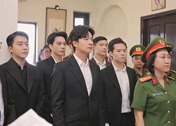 Ngô Kiến Huy, Cris Phan xúc động dâng hương tại nhà Đại tướng Mai Chí Thọ