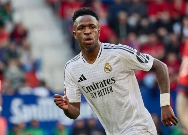 Vinicius bị FIFA điều tra, nguy cơ treo giò 2 năm