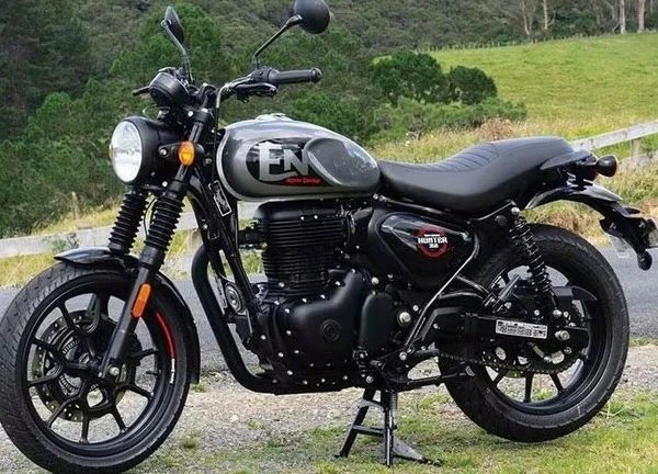 'Vua côn tay' mới của Anh quốc động cơ 349cc, giá gần 49 triệu đồng, khiến Honda Winner X và Yamaha Exciter phải dè chừng