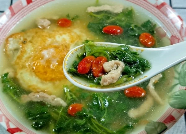 3 món ngon từ loại rau giúp phụ nữ trẻ mãi không già