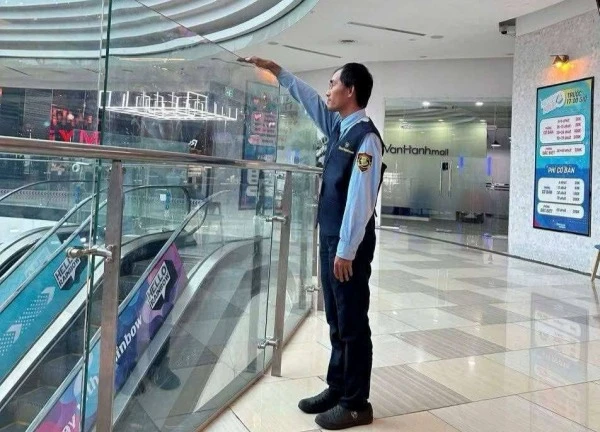 Thay đổi bất ngờ ở Vạn Hạnh Mall sau vụ thanh niên rơi từ tầng 7 xuống tử vong