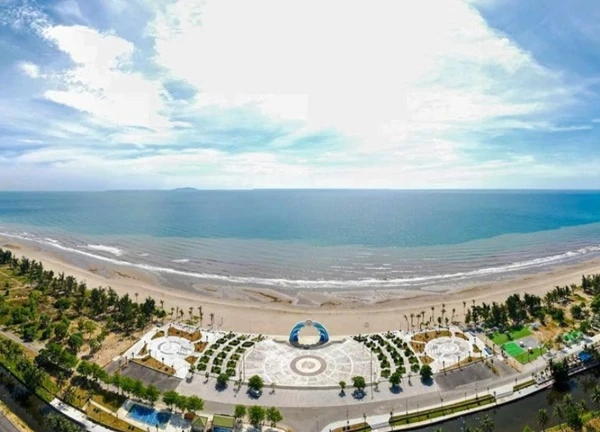 Rực rỡ sắc màu tại Khu du lịch biển Xuân Thành