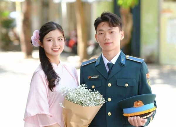 Tình yêu tuyệt đẹp của những chiến sĩ tham gia diễu binh đại lễ 30/4: "Họ yêu nhau, người rung động là tôi"