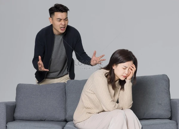 Từ 1 câu thoại đắt giá trong "Sex and the city", tôi đã hiểu lý do tại sao vợ bức bối, ngày càng xa cách