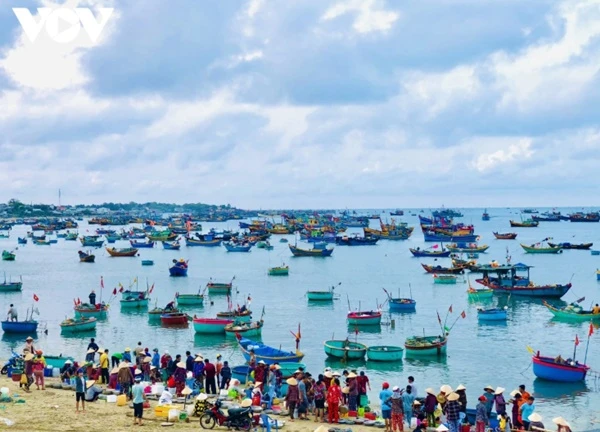 Về Bình Thuận đón lễ bạn nhé!