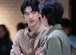 Anh cả đòi ở lại cúng cơm cho bố mỗi ngày, sự hiếu thảo đột ngột của anh làm tôi sinh nghi nên đã lắp camera giấu kín quanh nhà