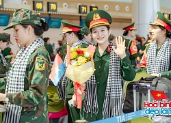 Cảnh tượng hiếm có ở sân bay Tân Sơn Nhất: Một màu xanh đồng loạt khiến ai cũng ngoái nhìn!