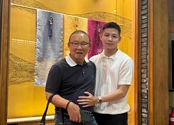 Chia tay bạn gái Á hậu Vbiz, "nam thần" U23 Việt Nam công khai khoá môi cực ngọt ngào tình mới