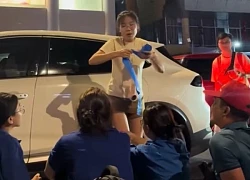 Hành động khó tin lúc 1h sáng của một cô gái trên đường Nguyễn Đình Chiểu (Quận 3): "Đỉnh quá!"