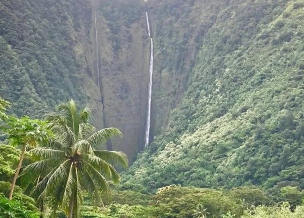 Hawaii và những thác nước tuyệt đẹp