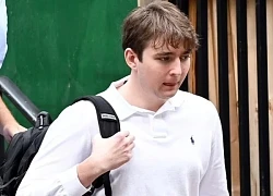 Là con Tổng thống Mỹ, Barron Trump phải "lách luật" để giao tiếp với bạn