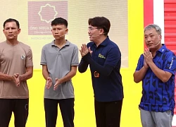 Nguyễn Quang Dũng nghẹn lòng trước người đàn ông 'gà trống nuôi con' khi vợ mất