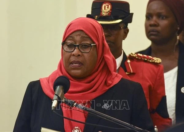 Tanzania: Tăng hơn 35% lương tối thiểu cho công chức