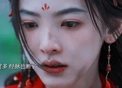"Thánh nữ lệ rơi" đẹp chấn động MXH khiến netizen không tin vào mắt mình: Trung Quốc lại có một mỹ nhân cổ trang mới