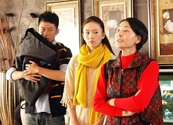 Thấy con gái bị chồng trộm tiền sinh đẻ, mẹ vợ bình thản đến, quét dọn nhà rồi gọi điện, nói một câu mà con rể tái mét mặt vội về