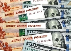 Giá trị đồng USD chạm mức thấp nhất trong hai năm so với đồng ruble của Nga