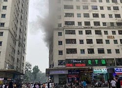 Hà Nội: Cháy căn hộ ở chung cư Linh Đàm, người dân hoảng sợ