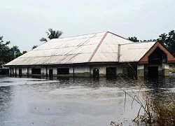 Lũ quét cuốn trôi 50 hộ dân tại Nigeria