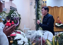 Nam NSND 78 tuổi cầm nhang nói một điều trước linh cữu NSND Thanh Hải