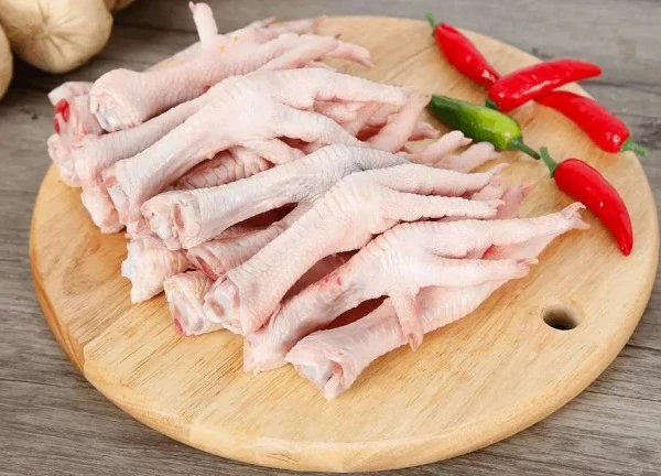 Nguy cơ rối loạn tiêu hóa, ung thư từ món chân gà khoái khẩu