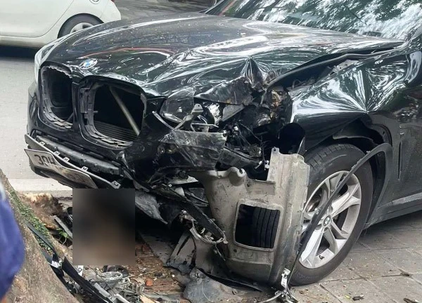 Nữ sinh Hà Nội bị đứt lìa 1 chân sau va chạm với xe sang BMW
