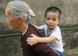 Con gái 8 tuổi nhưng chị chồng vẫn bắt mẹ phải chăm sóc, tôi nhờ bà trông con hộ nửa năm đợi bé đủ cứng cáp đi trẻ thì chị nhảy dựng lên không cho