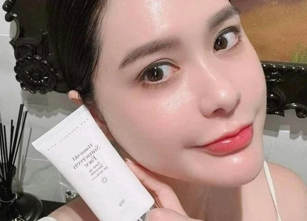 Công ty chồng Đoàn Di Băng đã bán bao nhiêu tuýp kem chống nắng giả?
