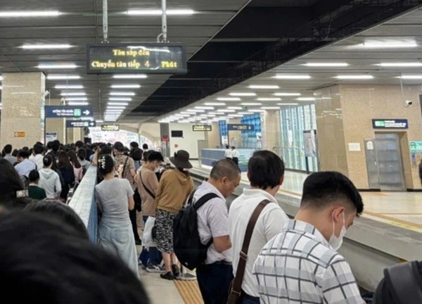 Tàu Cát Linh - Hà Đông lại gặp sự cố, ngắt điện 4 nhà ga