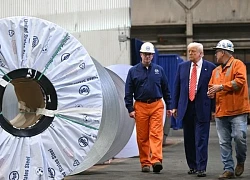 Tổng thống Trump nói sẽ tăng thuế thép nhập khẩu lên 50%