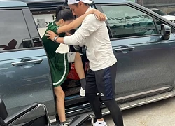 Bị sốc vì gãy xương đùi trên sân pickleball, Kỳ Hân vợ Mạc Hồng Quân cập nhật tình hình hiện tại