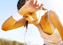 Các mẹo giảm mồ hôi hiệu quả trong những ngày nóng nực