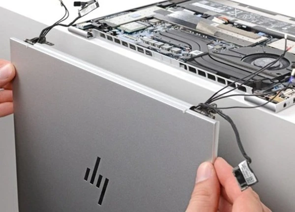 Chủ nhân máy tính xách tay HP có thể dễ dàng tự sửa chữa