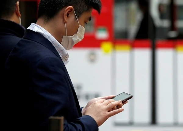 Có nên sử dụng miếng dán màn hình riêng tư cho smartphone?