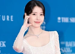 Đáng yêu nhất Baeksang 2025: IU ra sức nhắc bài "con gái", đến Song Hye Kyo nhìn cũng phải bật cười!
