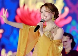 Đoạn video 1 phút 48 giây nổi da gà về Hoà Minzy