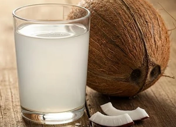 Lý do nước dừa là thức uống tự nhiên kỳ diệu
