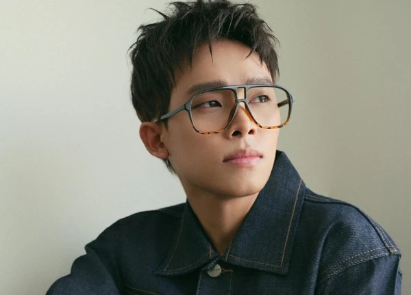 Thực hư tấm ảnh Hồ Văn Cường "cưới vợ" gây xôn xao