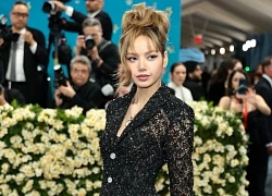 Drama bủa vây Lisa (BLACKPINK) hậu Met Gala: Giờ là đến 1 đoạn clip dài 5 phút!