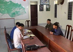 Bắt quả tang 2 đối tượng mang súng vào khu bảo tồn săn khỉ