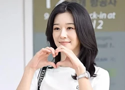 Clip HOT: Bắt gọn "điên nữ" Seo Ye Ji đến Đà Nẵng giữa lùm xùm Kim Soo Hyun, vừa hạ cánh liền "đại náo" MXH