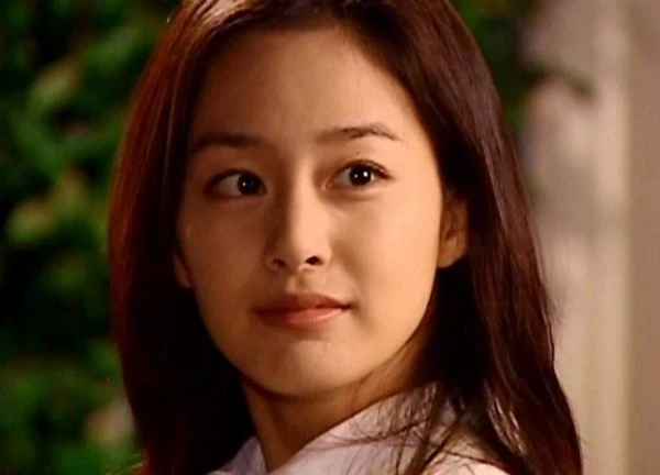 Kim Tae Hee 20 năm trước: Nhan sắc phong thần ở bộ phim đỉnh cao nhất sự nghiệp
