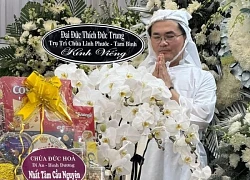 MC Đại Nghĩa lặng người đứng trước di ảnh mẹ, sao nữ nói 1 câu gây xót xa