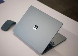 Microsoft ra mắt máy tính AI giá rẻ
