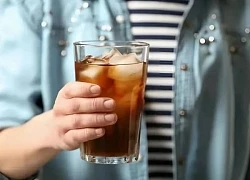 Sức khỏe ảnh hưởng nghiêm trọng như thế nào khi uống quá nhiều nước ngọt ngày nắng nóng?